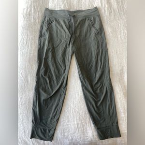 Athleta Trekkie North Jogger